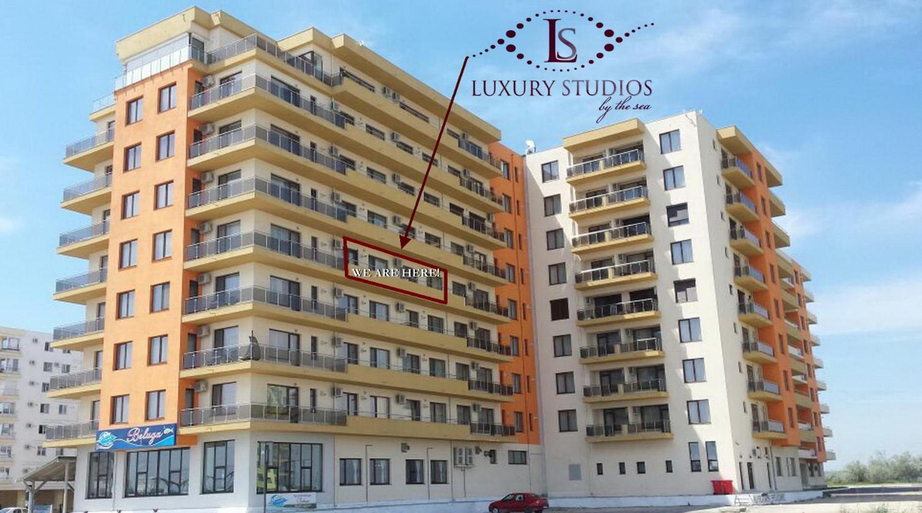 Summerland Luxury Studios By The Sea Мамая Екстер'єр фото